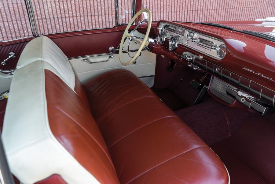 Интерьер Pontiac Star Chief Custom Catalina Coupe (2837SD) 1957 года  (фото 37 из 44)